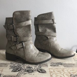 Boots with Straps